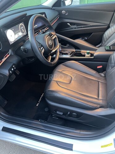 Hyundai Elantra 2023, 19,518 km - 1.6 l - Bakı