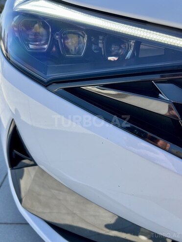 Hyundai Elantra 2023, 19,518 km - 1.6 l - Bakı