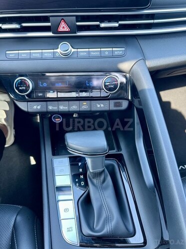Hyundai Elantra 2023, 19,518 km - 1.6 l - Bakı
