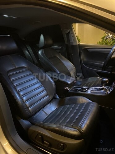 Volkswagen Passat CC-15