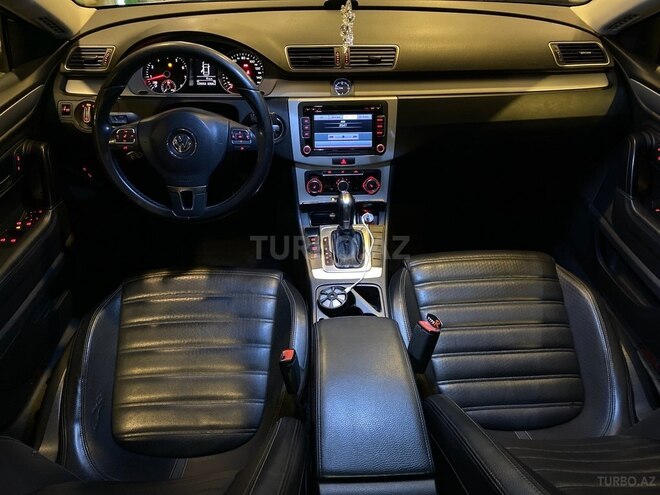 Volkswagen Passat CC-2