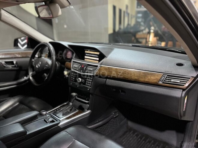 Mercedes E 220 d 2009, 288,008 km - 2.2 l - Sumqayıt
