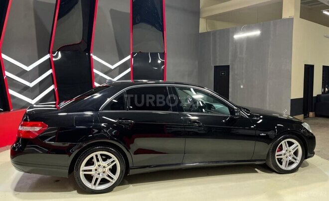Mercedes E 220 d 2009, 288,008 km - 2.2 l - Sumqayıt
