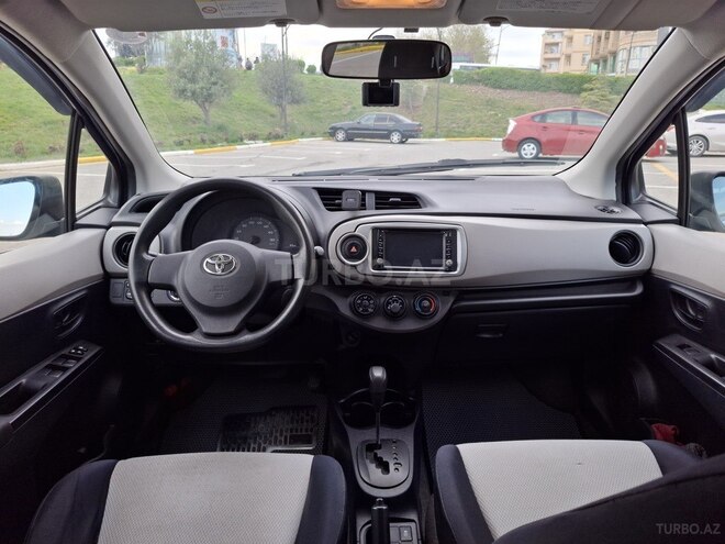 Toyota Vitz 2011, 172,023 km - 1.3 l - Bakı