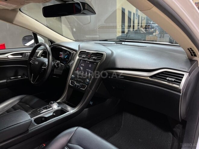 Ford Fusion (North America) 2019, 201,176 km - 1.5 l - Sumqayıt