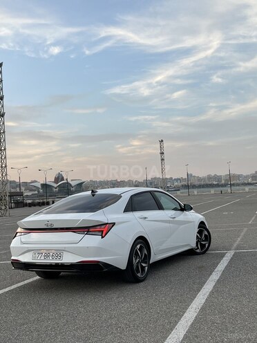 Hyundai Elantra 2023, 19,518 km - 1.6 l - Bakı