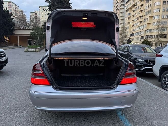 Mercedes E 270 2002, 522,000 km - 2.7 l - Bakı