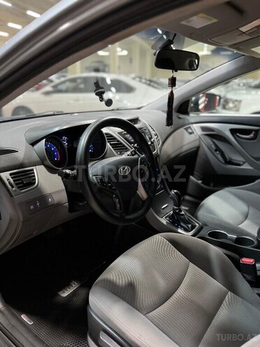 Hyundai Elantra 2013, 193,121 km - 1.8 л - Sumqayıt