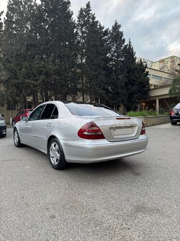 Mercedes E 270 2002, 522,000 km - 2.7 l - Bakı