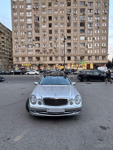 Mercedes E 270 2002, 522,000 km - 2.7 l - Bakı