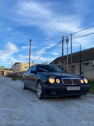 Mercedes E 240 1998, 450,000 km - 2.4 l - Bakı