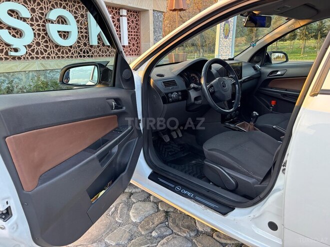 Opel Astra 2009, 310,000 km - 1.4 l - Şəki