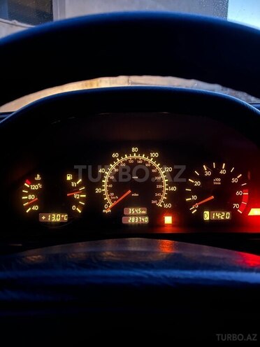 Mercedes C 230 2000, 452,000 km - 2.3 л - Sumqayıt