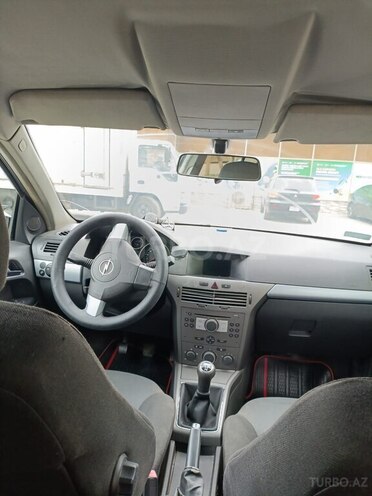 Opel Astra 2005, 250,000 km - 1.4 l - Sumqayıt