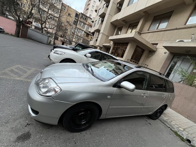 Toyota Corolla 2004, 390,000 km - 1.4 l - Bakı