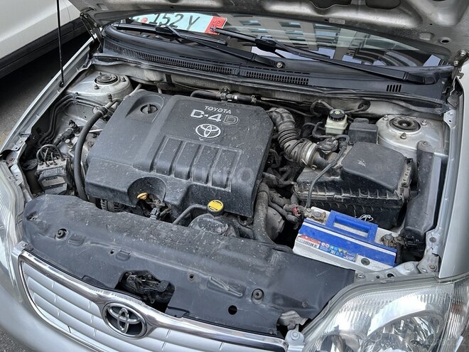 Toyota Corolla 2004, 390,000 km - 1.4 l - Bakı