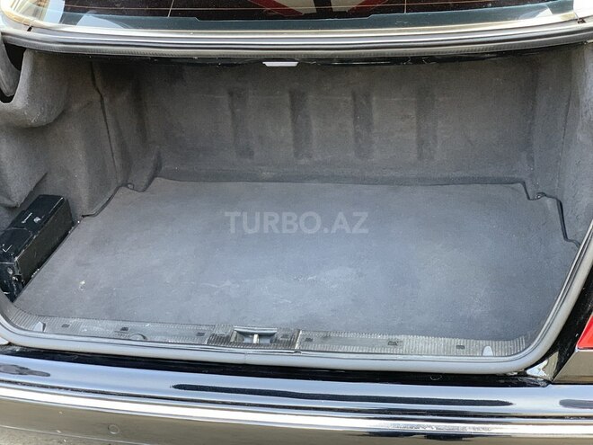 Mercedes E 280 2001, 235,700 km - 2.8 l - Bakı