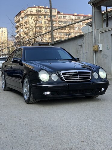 Mercedes E 280 2001, 235,700 km - 2.8 l - Bakı
