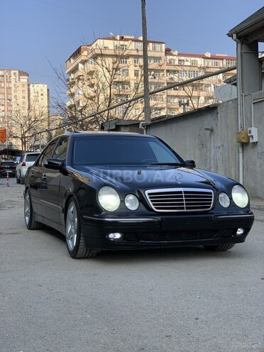 Mercedes E 280 2001, 235,700 km - 2.8 l - Bakı