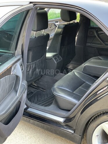 Mercedes E 280 2001, 235,700 km - 2.8 l - Bakı
