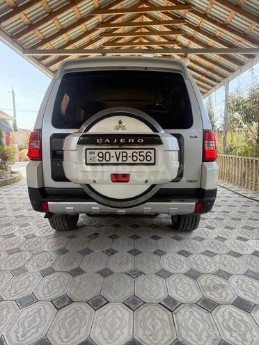 Mitsubishi Pajero 2007, 140,000 km - 3.0 л - Bakı