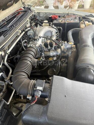 Mitsubishi Pajero 2007, 140,000 km - 3.0 л - Bakı