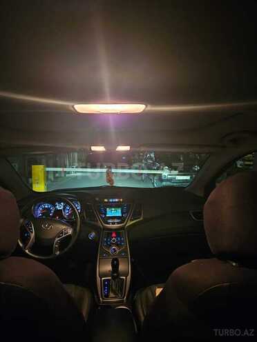 Hyundai Elantra 2015, 217,261 km - 1.8 l - Bakı