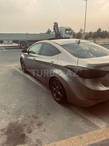 Hyundai Elantra 2015, 217,261 km - 1.8 l - Bakı