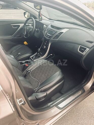 Hyundai Elantra 2015, 217,261 km - 1.8 l - Bakı