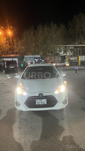 Toyota Aqua 2015, 165,000 km - 1.5 l - Bakı