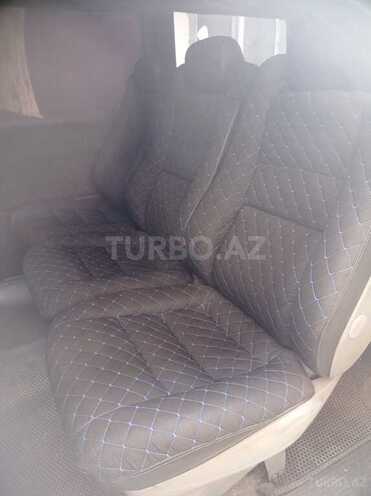 Mercedes Vito 1999, 350,000 km - 2.2 л - Yevlax