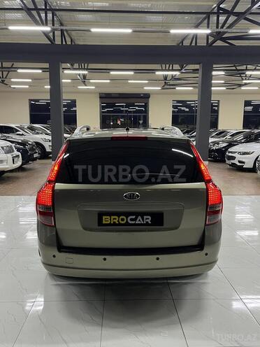 Kia Ceed 2010, 196,000 km - 1.6 л - Bakı