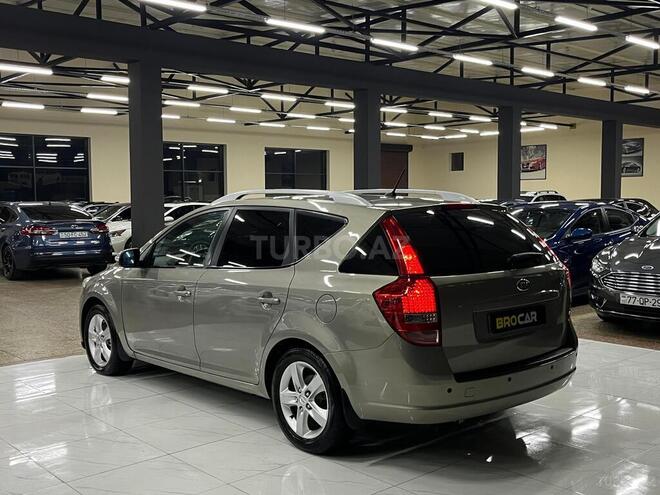 Kia Ceed 2010, 196,000 km - 1.6 л - Bakı