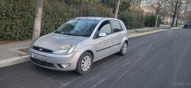 Ford Fiesta 2005, 324,000 km - 1.4 l - Gəncə