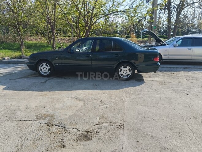 Mercedes E 230 1996, 482,727 km - 2.3 l - Kürdəmir