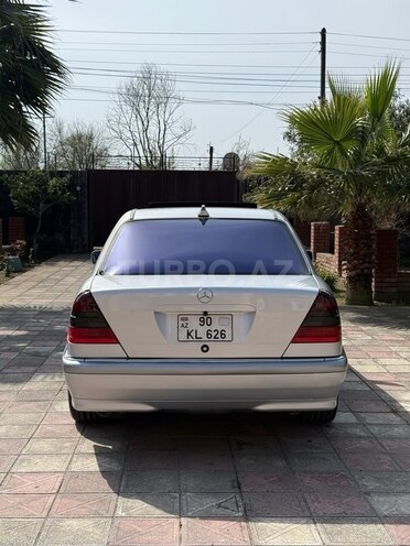 Mercedes C 240 1998, 219,000 km - 2.4 l - Astara