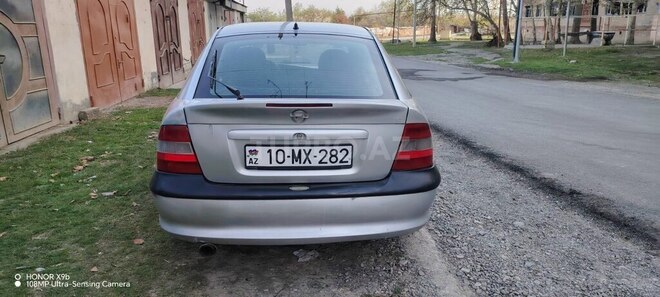 Opel Vectra 1997, 330,000 km - 1.8 l - Mingəçevir