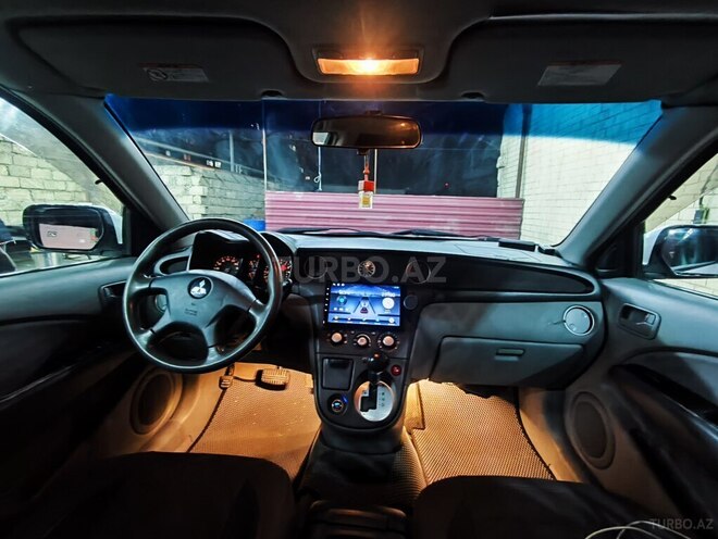 Mitsubishi Airtrek 2002, 277,000 km - 2.0 л - Bakı