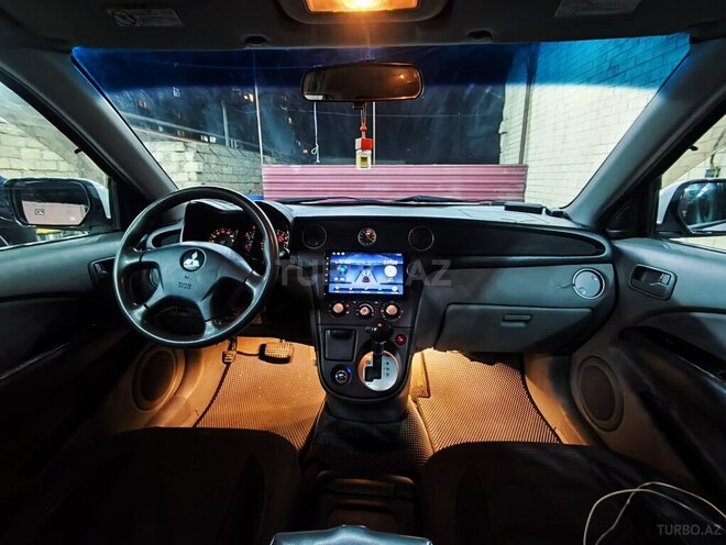 Mitsubishi Airtrek 2002, 277,000 km - 2.0 л - Bakı