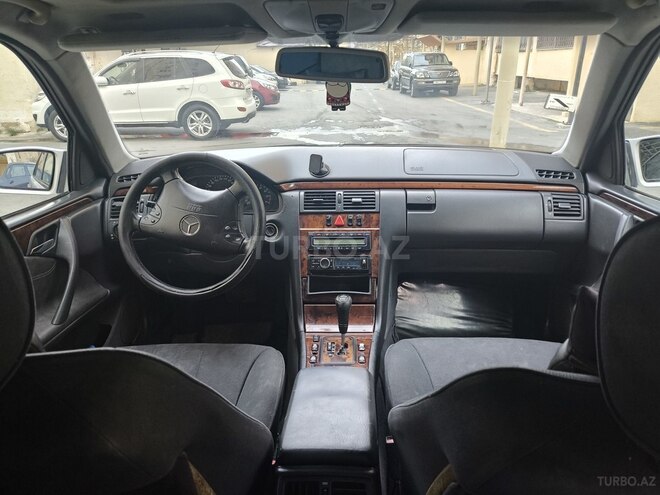 Mercedes E 280 2000, 416,500 km - 2.8 l - Bakı
