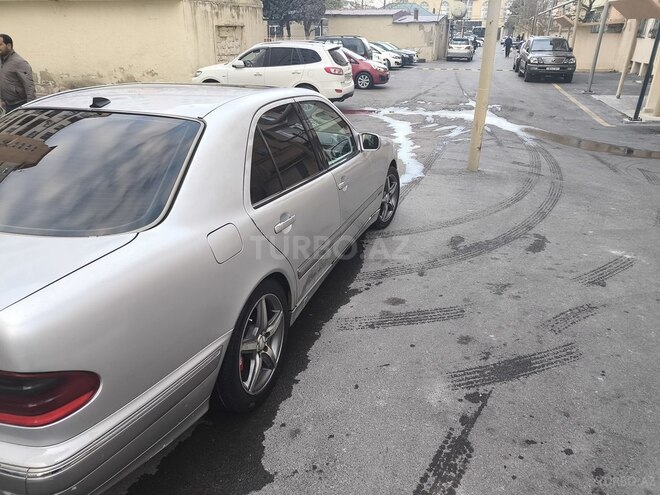 Mercedes E 280 2000, 416,500 km - 2.8 l - Bakı