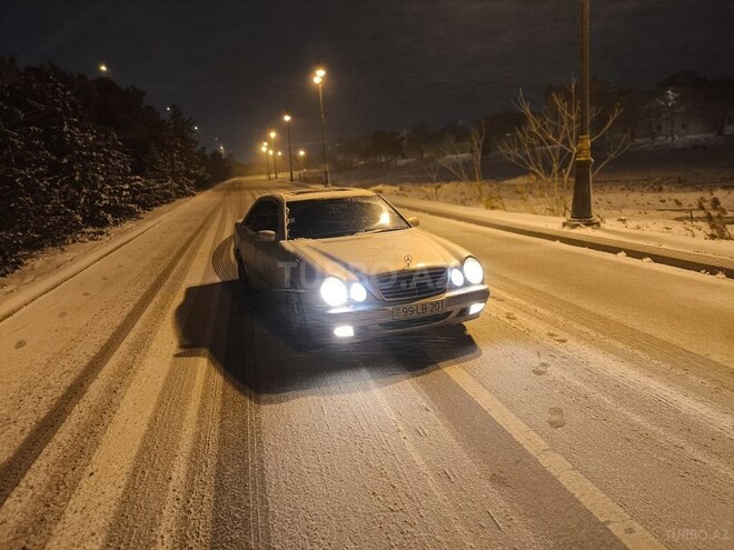 Mercedes E 280 2000, 416,500 km - 2.8 l - Bakı