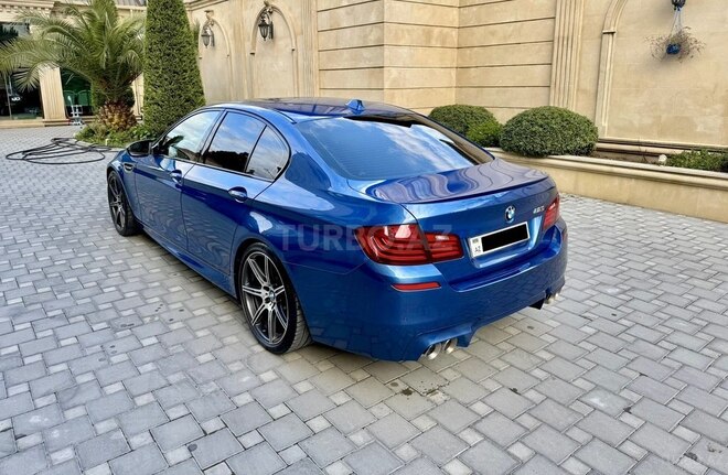 BMW M5 2013, 83,000 km - 4.4 l - Bakı