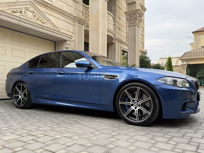 BMW M5 2013, 83,000 km - 4.4 l - Bakı