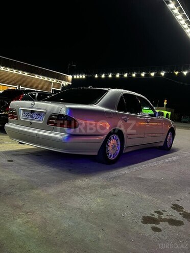Mercedes E 200 2000, 300,000 km - 2.0 l - Şirvan