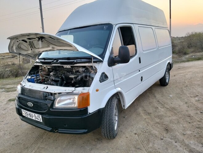 Ford Transit 1997, 520,000 km - 2.5 л - Salyan