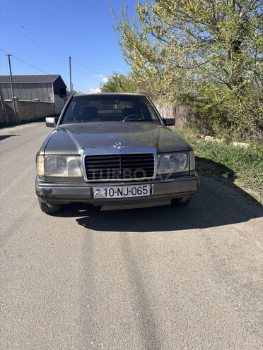 Mercedes E 250 1992, 362,819 km - 2.5 l - Goranboy
