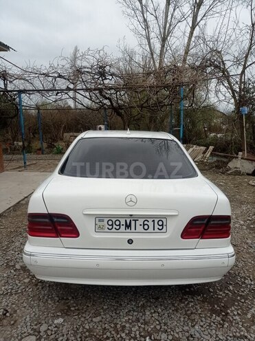 Mercedes E 240 2000, 242,000 km - 2.4 l - Kürdəmir