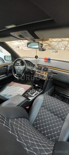 Mercedes E 240 1999, 320,456 km - 2.4 л - Bakı