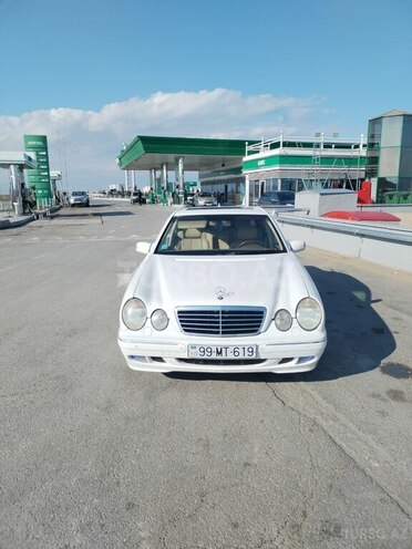 Mercedes E 240 2000, 242,000 km - 2.4 l - Kürdəmir